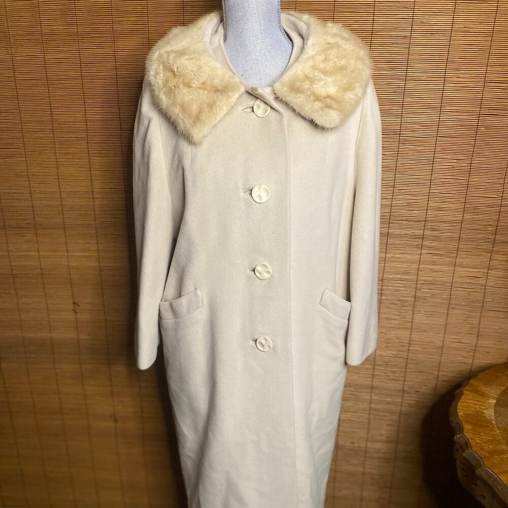 Cream Cape with Luxurious Faux Fur Collar
